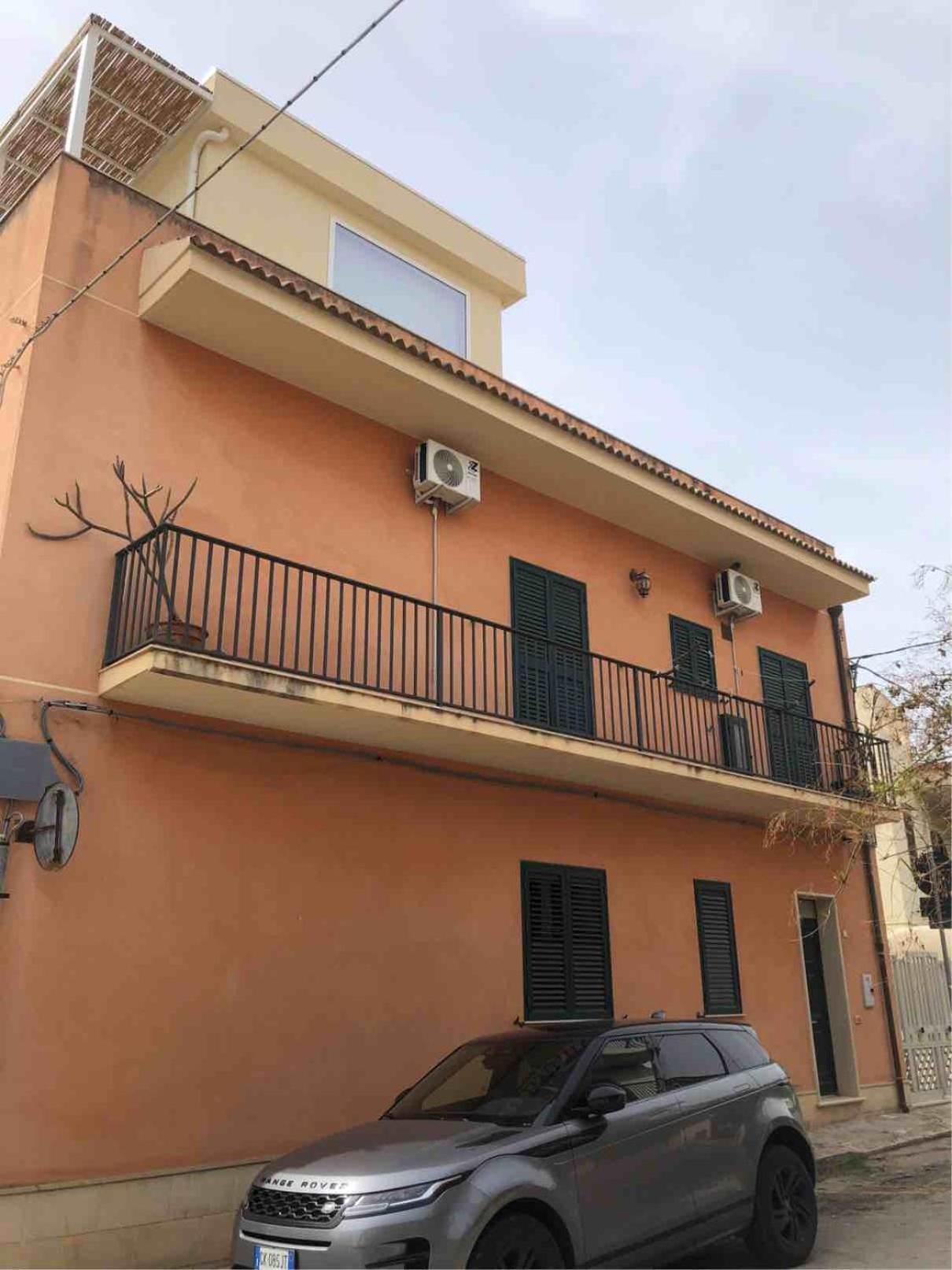 Casa Dorina Charme E Comfort A 100 M Dal Mare Donnalucata  Bagian luar foto