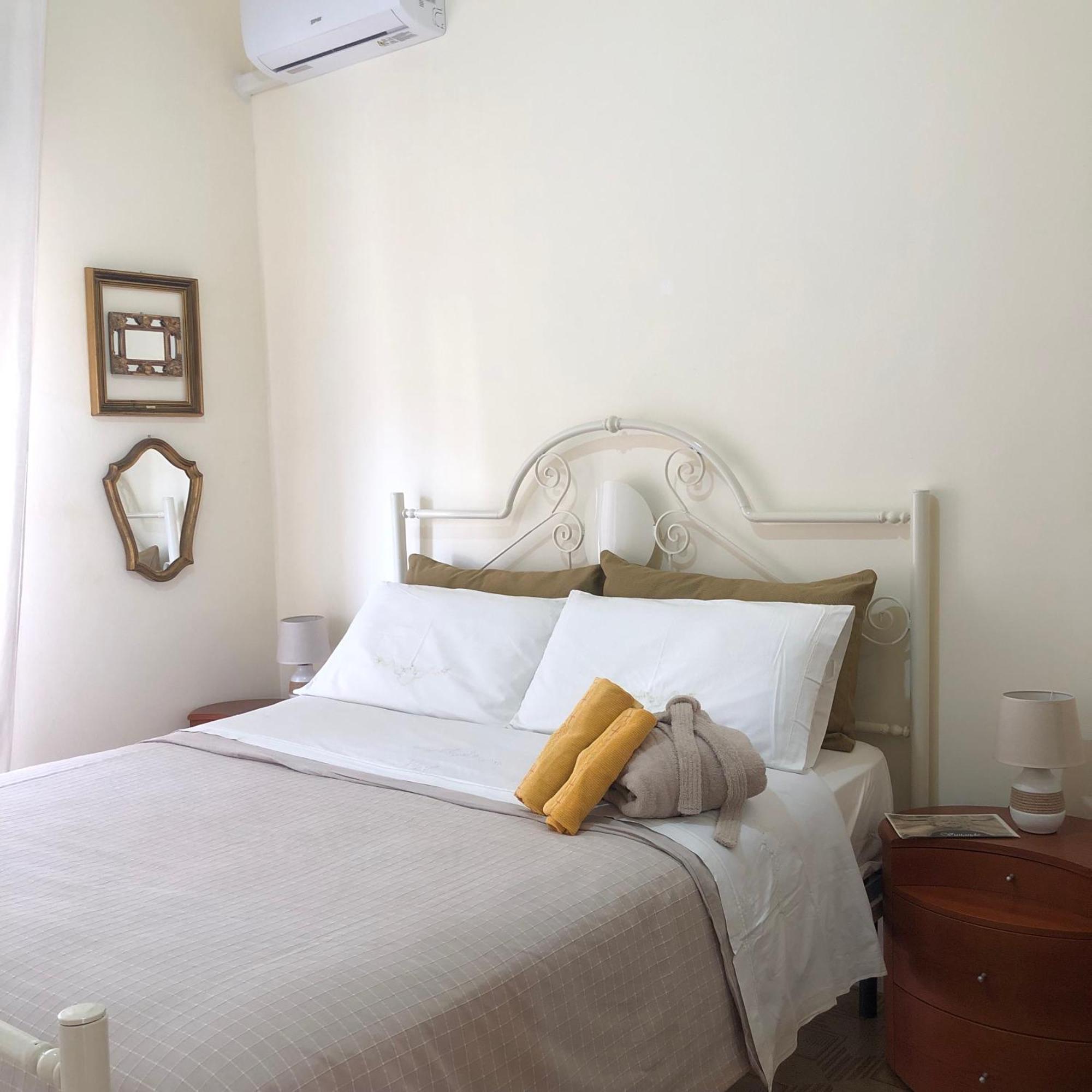 Casa Dorina Charme E Comfort A 100 M Dal Mare Donnalucata  Bagian luar foto